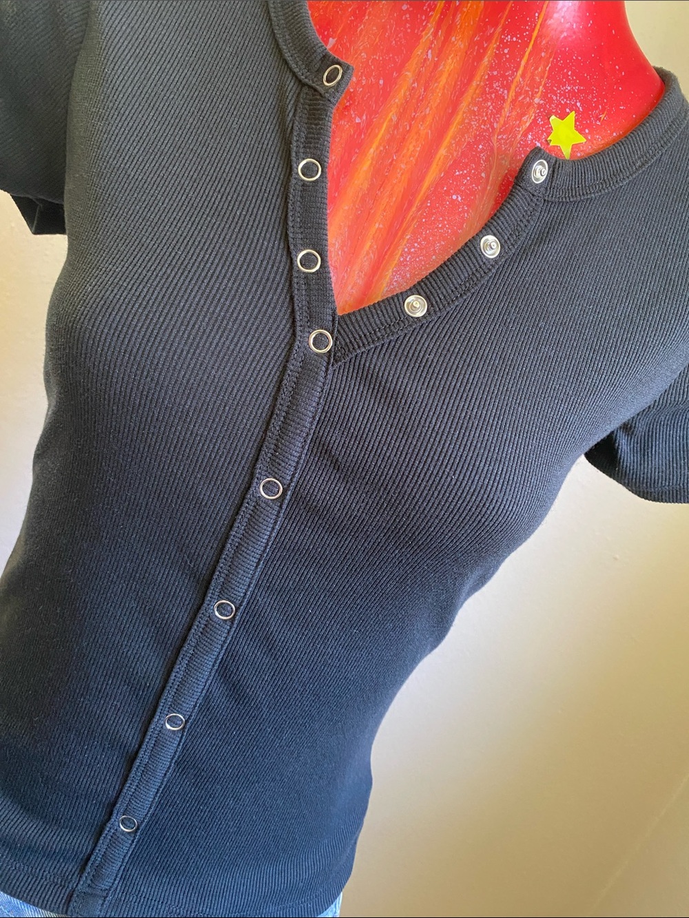 Faded Rose Black Ribbed Snap-Front Short Sleeve Tee - Picture 8 of 10